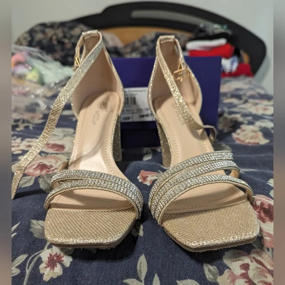 Top Moda Heel (Champagne) - Picture 4 of 5